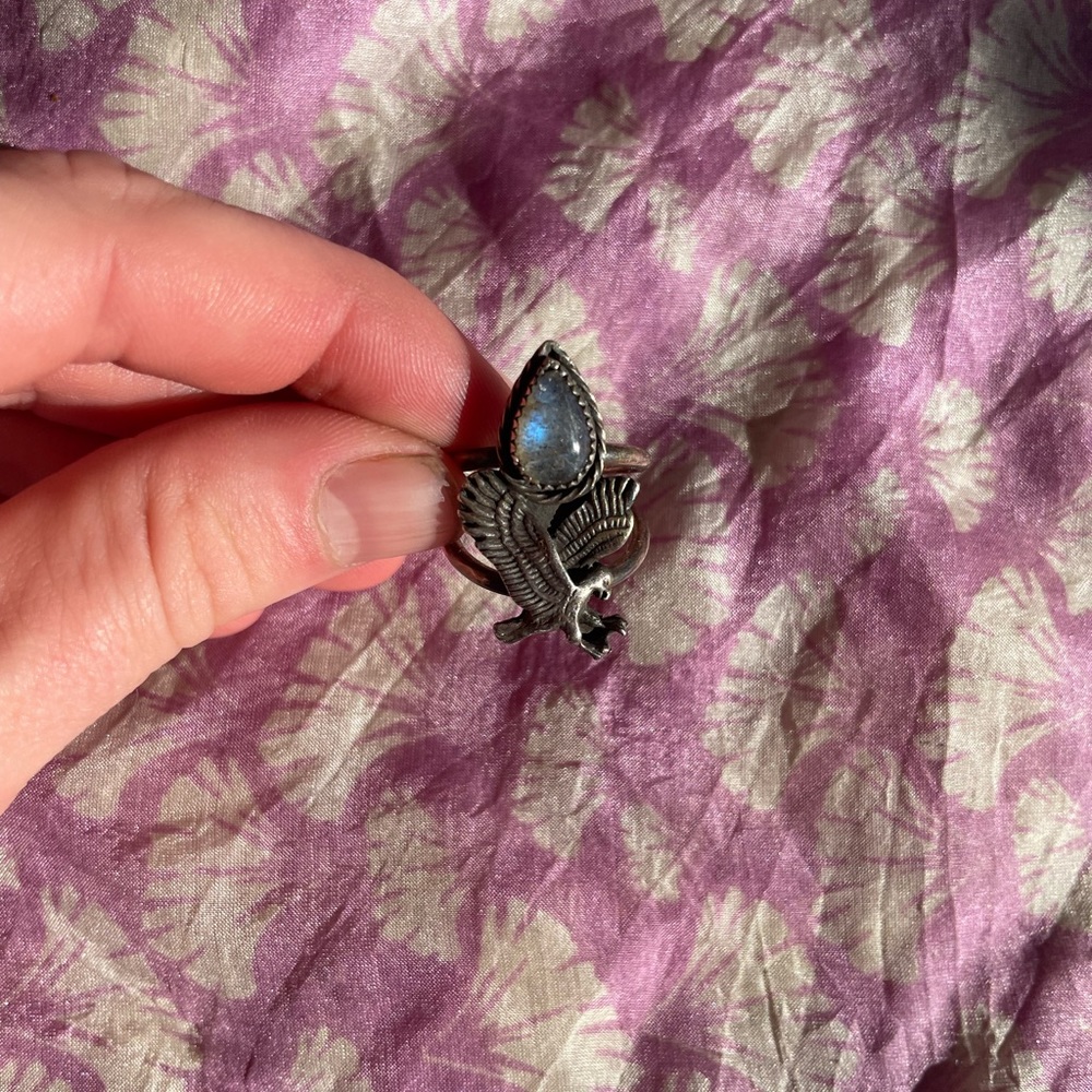 Handmade 925 silver eagle ring with labradorite stone